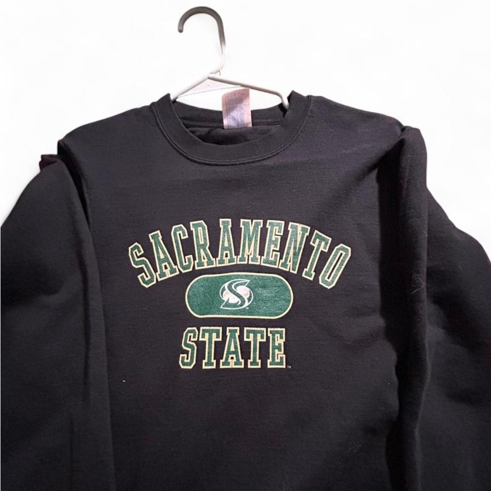 Black Crew Neck Sweater with Classic Style
